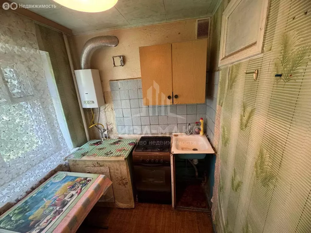 3-комнатная квартира: Брянск, Новозыбковский переулок, 12 (58.4 м) - Фото 0