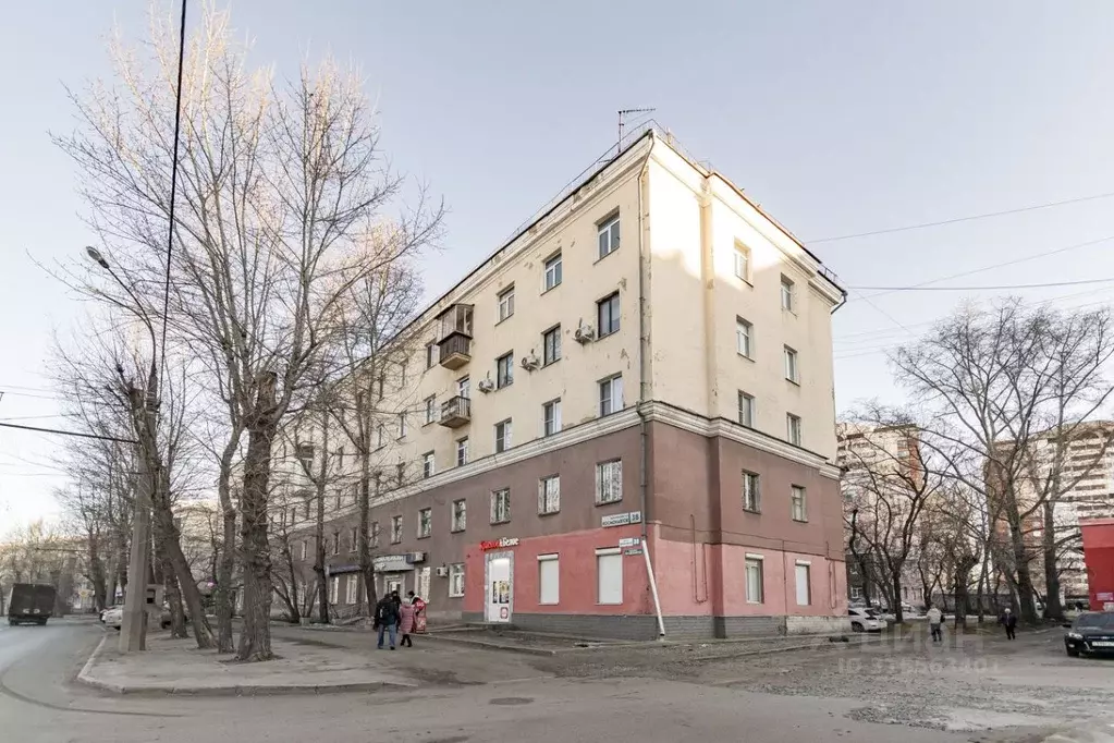 3-к кв. Свердловская область, Екатеринбург просп. Космонавтов, 38 ... - Фото 0