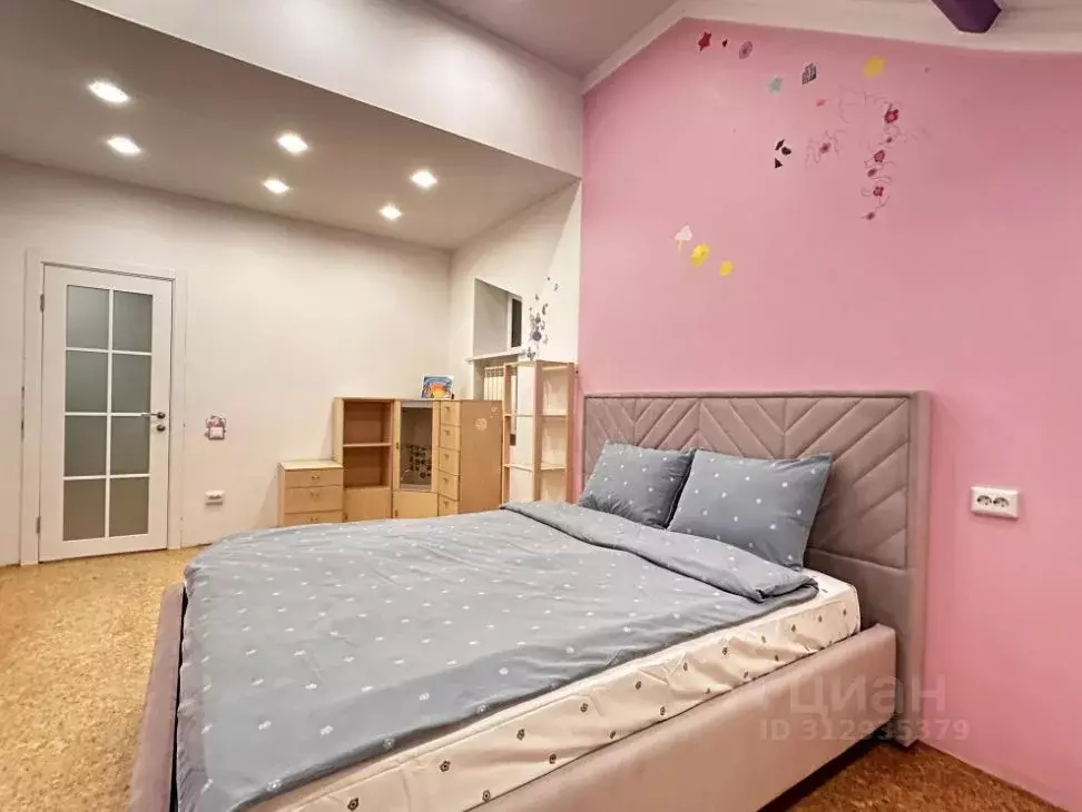 4-к кв. Татарстан, Казань ул. Карла Фукса, 10 (120.0 м) - Фото 0