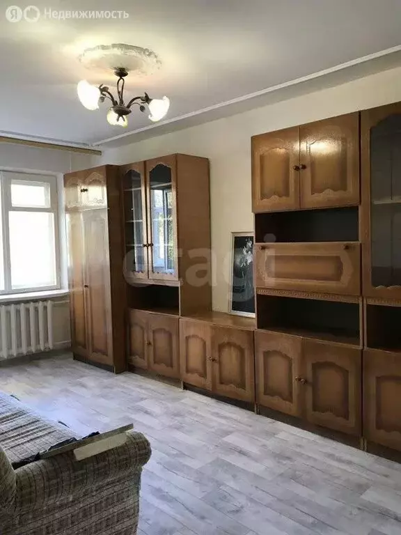 2-комнатная квартира: посёлок городского типа Грицовский, Первомайская ... - Фото 1