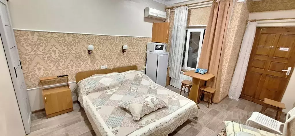 Комната Крым, Феодосия пер. Мопровский, 3А (17.0 м) - Фото 1