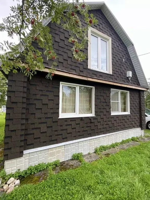 Дом в Ленинградская область, Лужский район, Толмачевское городское ... - Фото 1