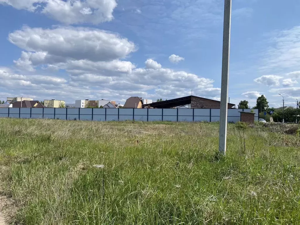Участок в Белгородская область, Шебекино Кооперативная ул. (13.0 сот.) - Фото 0