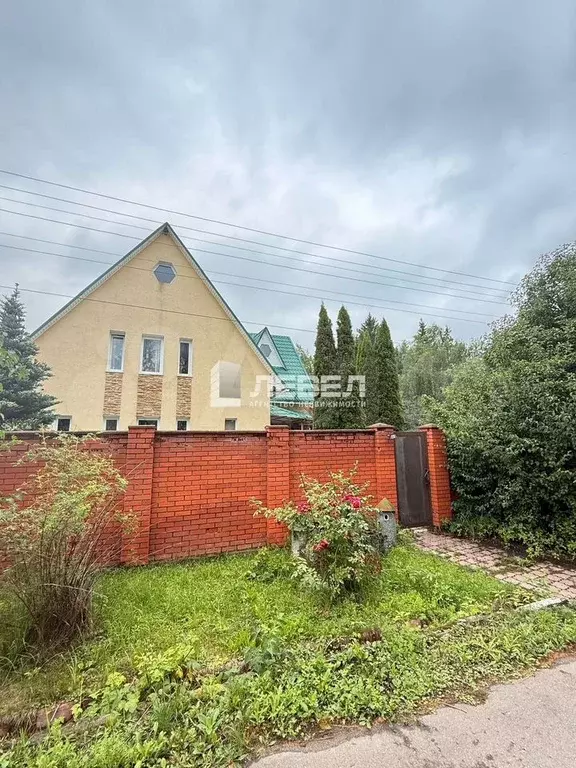 Дом 250 м на участке 10 сот. - Фото 1