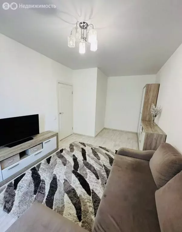 1-комнатная квартира: деревня Бородино, Малая Бородинская улица, 1к1 ... - Фото 2