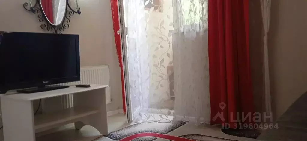 2-к кв. Крым, Алушта ул. Карла Маркса, 12 (30.0 м) - Фото 1