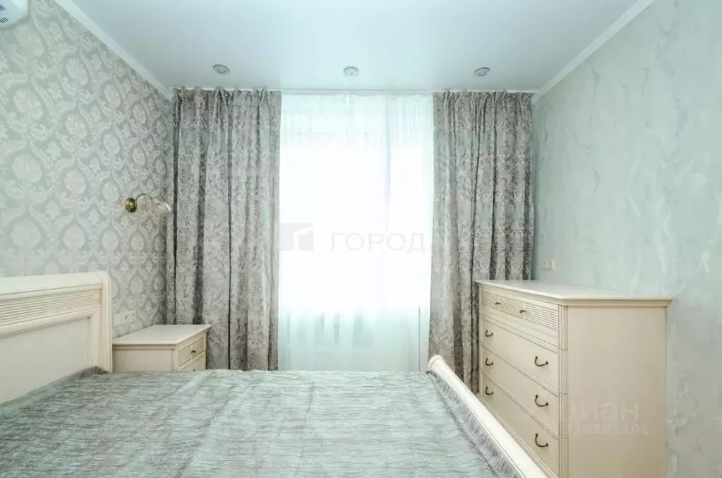 3-к кв. Новосибирская область, Новосибирск ул. Кирова, 11 (71.8 м) - Фото 1