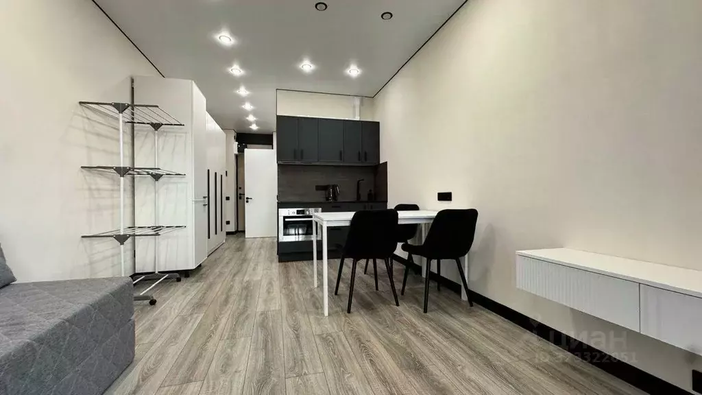 Студия Свердловская область, Екатеринбург ул. Пехотинцев, 2Г (24.9 м) - Фото 2