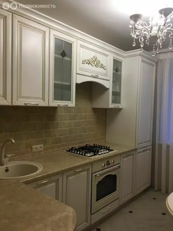 3-комнатная квартира: Нижнекамск, проспект Химиков, 17 (65.9 м) - Фото 0