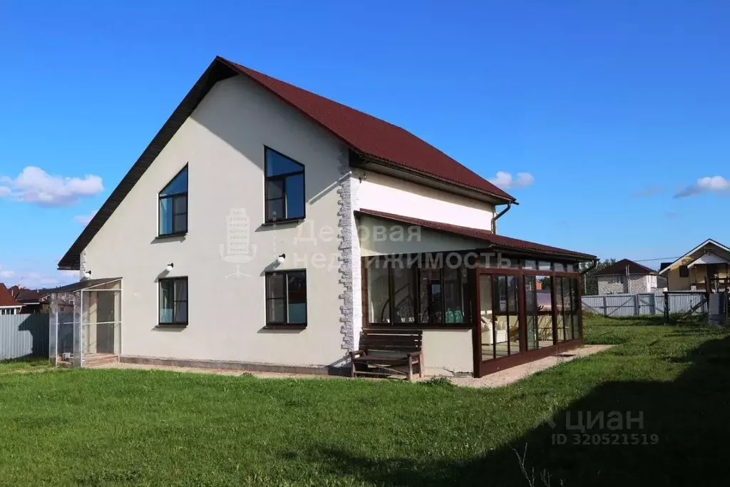 Дом в Новгородская область, Новгородский район, Савинское с/пос, д. ... - Фото 0