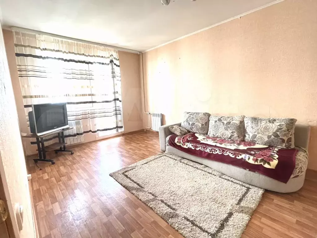 1-к. квартира, 37 м, 8/17 эт. - Фото 1