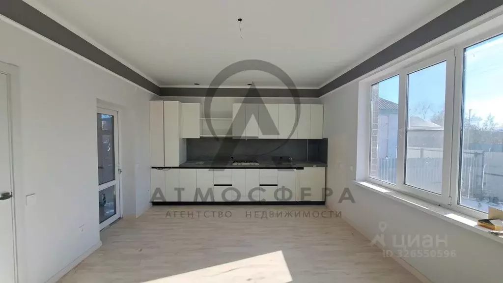 Дом в Краснодарский край, Апшеронск Оборонная ул. (85 м) - Фото 1