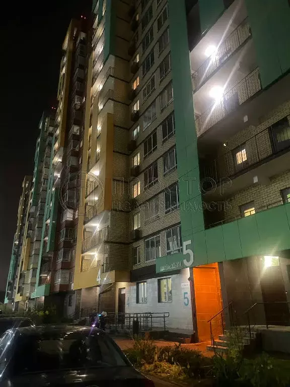 Продается 3-комнатная квартира - Фото 1