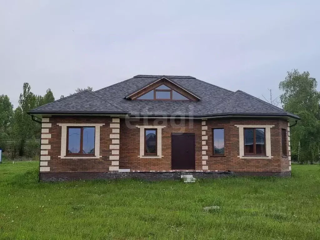Дом в Белгородская область, Шебекино ул. Березовая, 2 (240 м) - Фото 1