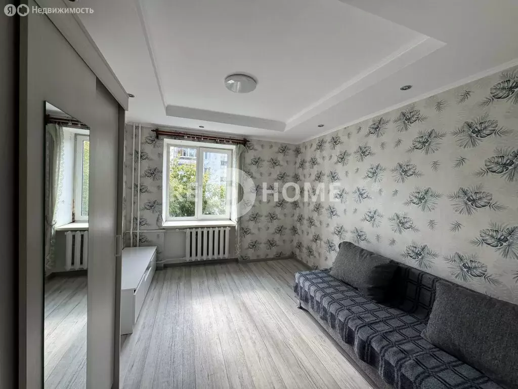 1к в 8-комнатной квартире (17.5 м) - Фото 1