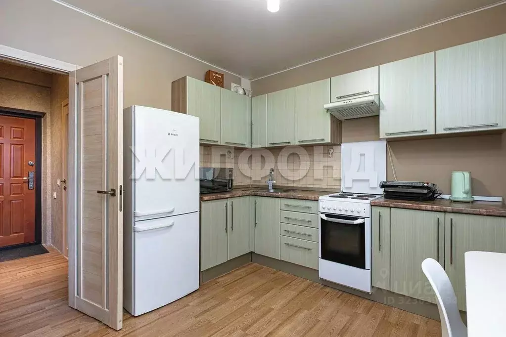 1-к кв. Новосибирская область, Новосибирск ул. Кирова, 27/3 (39.5 м) - Фото 1