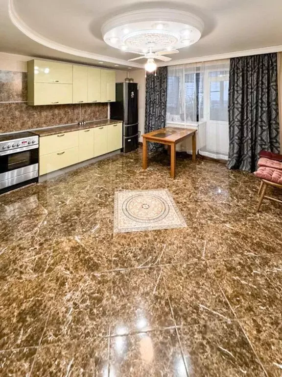 3-к кв. Тюменская область, Тюмень ул. Стартовая, 5а (108.0 м) - Фото 1