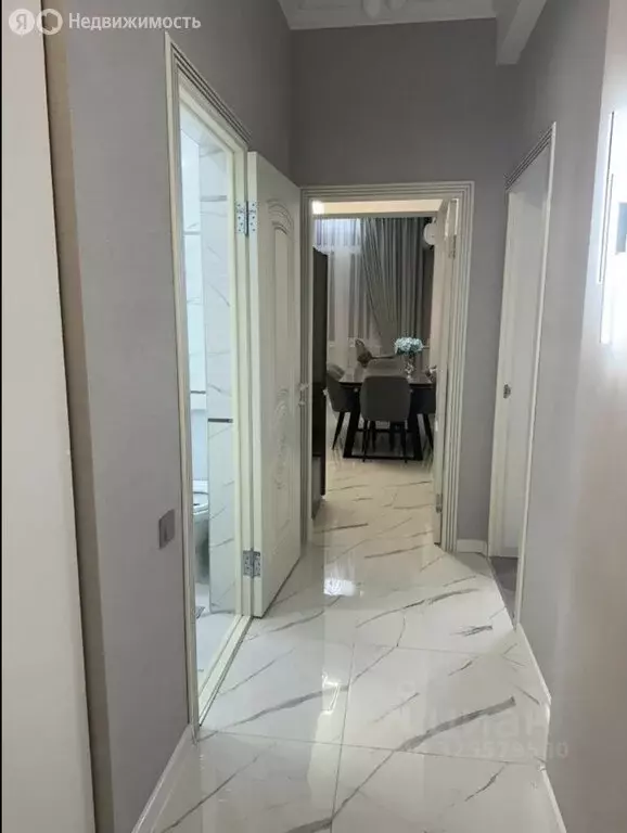 2-комнатная квартира: Махачкала, улица Ирчи Казака, 101 (65 м) - Фото 1