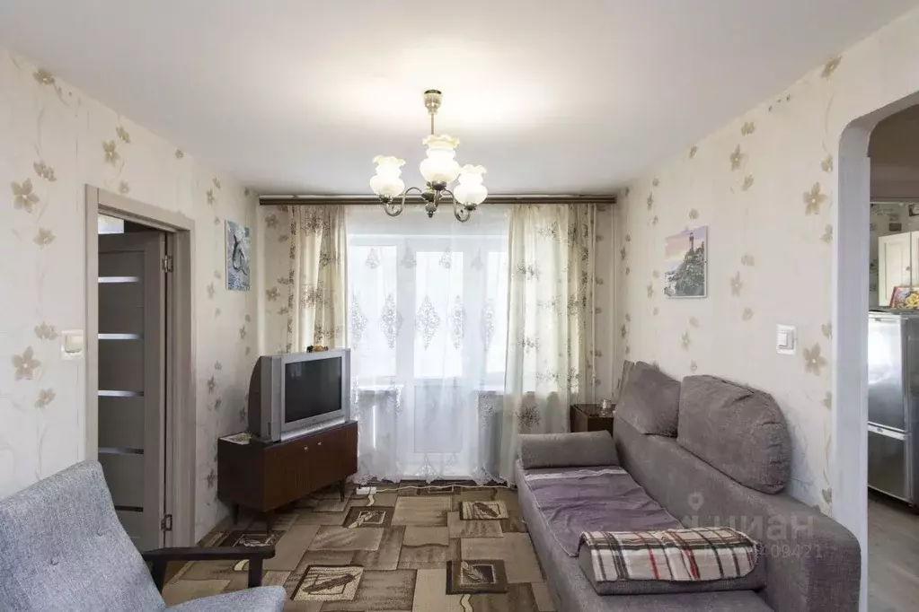 2-к кв. Тюменская область, Тюмень ул. Пермякова, 12 (44.6 м) - Фото 1