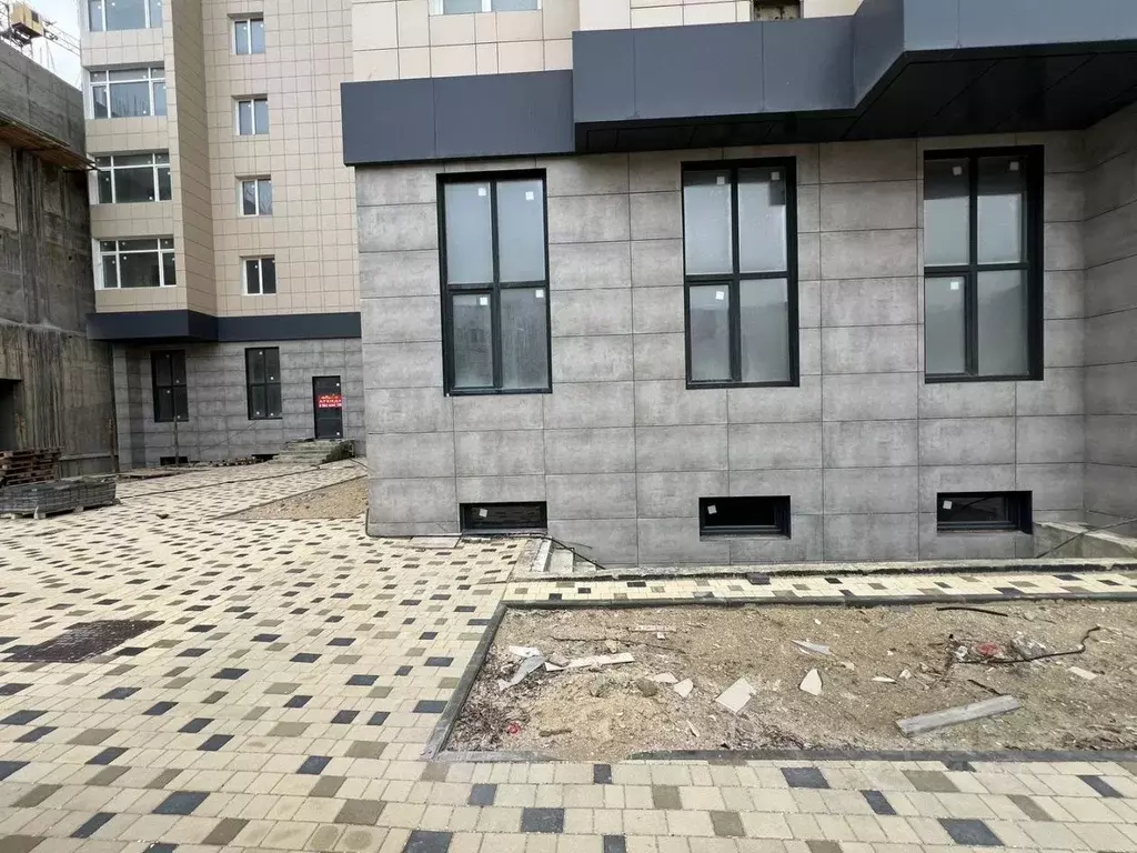 Помещение свободного назначения в Дагестан, Махачкала ул. Времена Года ... - Фото 1