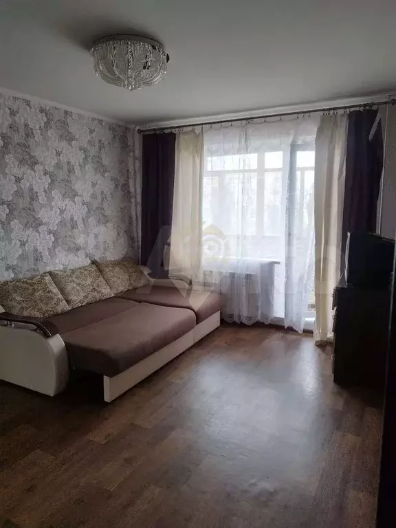 1-к. квартира, 37 м, 4/9 эт. - Фото 1
