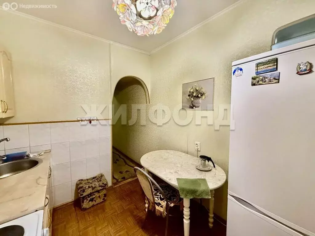 2-комнатная квартира: Тольятти, проспект Степана Разина, 18 (47 м) - Фото 2