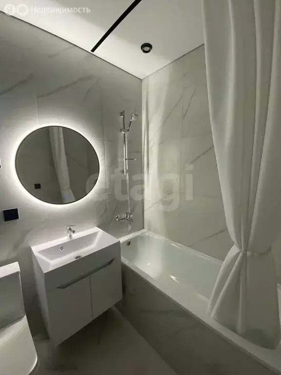 Квартира-студия: деревня Кисловка, микрорайон Левобережный, улица ... - Фото 1