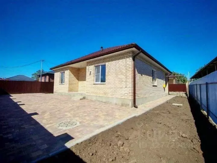 Дом в Краснодарский край, Динской район, с. Красносельское Длинная ... - Фото 1