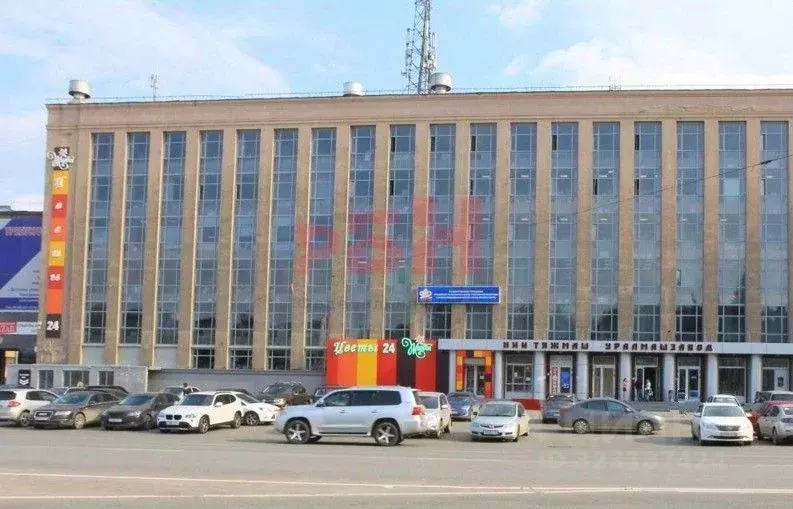 Офис в Свердловская область, Екатеринбург ул. Машиностроителей, 19 (32 ... - Фото 1