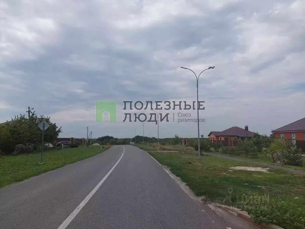 Участок в Белгородская область, Белгород Юго-Западный-2.2 мкр, ул. ... - Фото 1