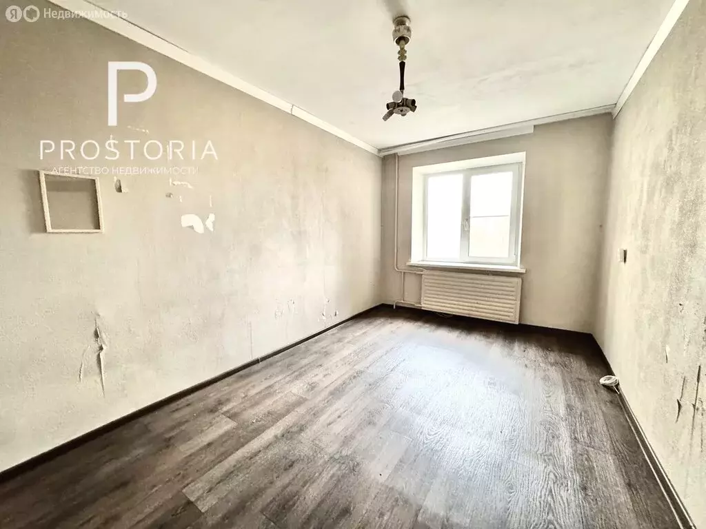 3-комнатная квартира: Магнитогорск, улица Жукова, 8 (68.9 м) - Фото 1