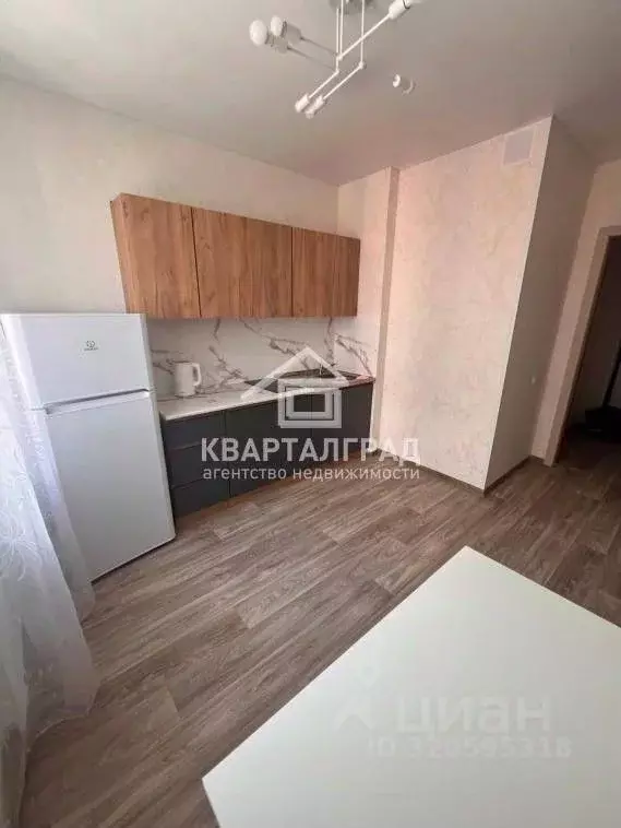 1-к кв. Хакасия, Абакан ул. Кирова, 212 (38.0 м) - Фото 1