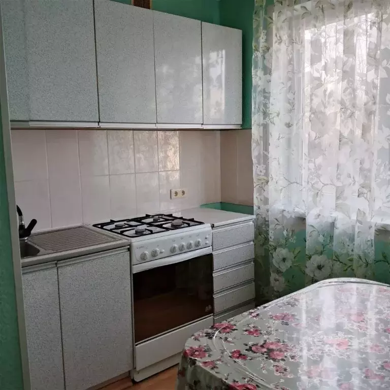 3-к кв. Мордовия, Саранск ул. Крылова, 61А (68.0 м) - Фото 0
