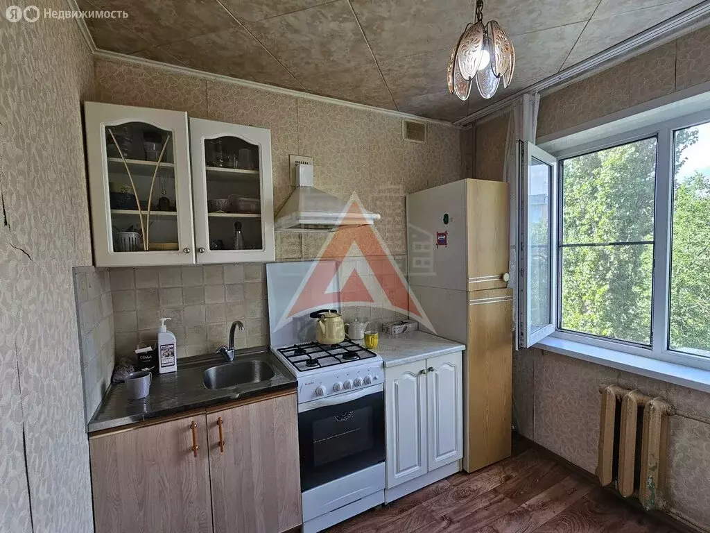 1-комнатная квартира: Астрахань, улица 28-й Армии, 16 (32 м) - Фото 0