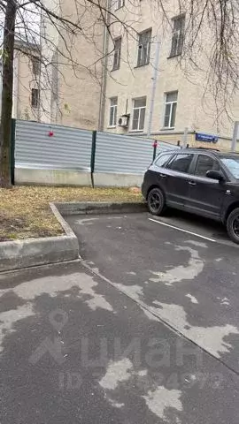 Гараж в Москва Новокузнецкая ул., 34С3 (12 м) - Фото 1