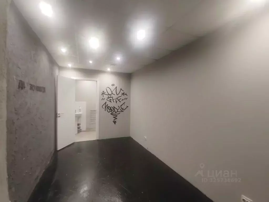 Помещение свободного назначения в Челябинская область, Челябинск ... - Фото 1