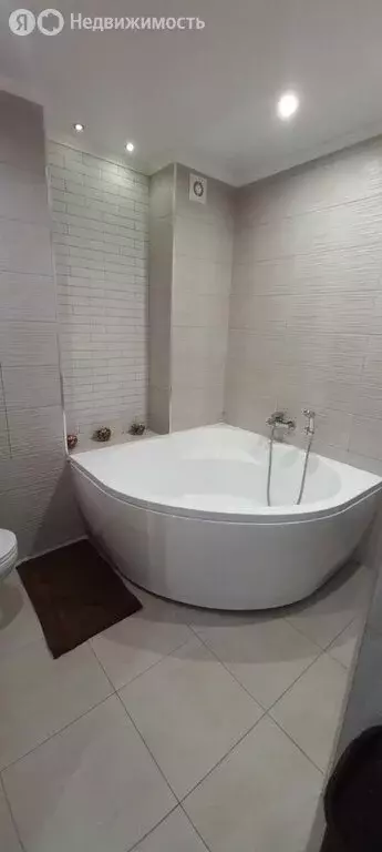 2-комнатная квартира: Краснодар, Гаражный переулок, 9 (60 м) - Фото 0