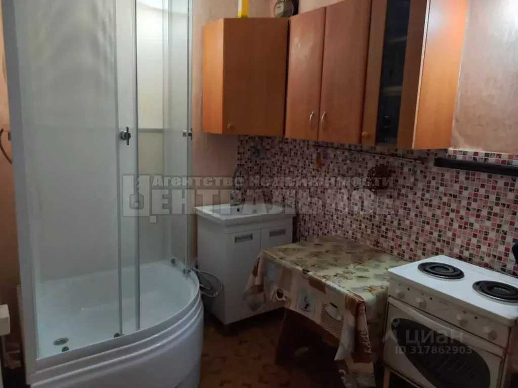 Комната Смоленская область, Смоленск ул. Академика Петрова, 4 (14.0 м) - Фото 0