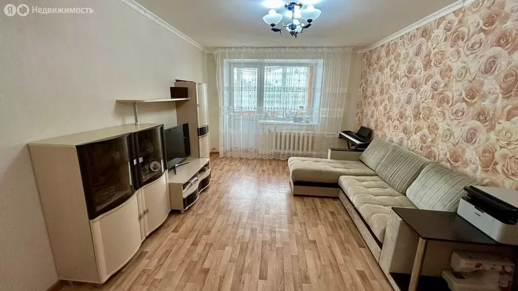 3-комнатная квартира: Туймазы, улица 70 лет Октября, 5А (62.2 м) - Фото 1