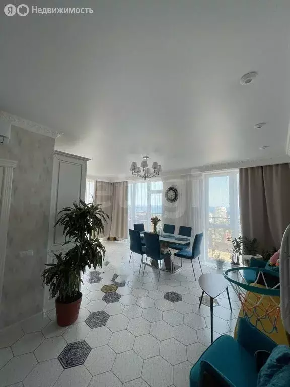3-комнатная квартира: Ялта, улица Щорса, 4В (75.4 м) - Фото 1