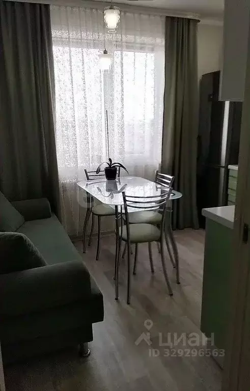 1-к кв. Алтайский край, Бийск Красноармейская ул., 180 (38.5 м) - Фото 1