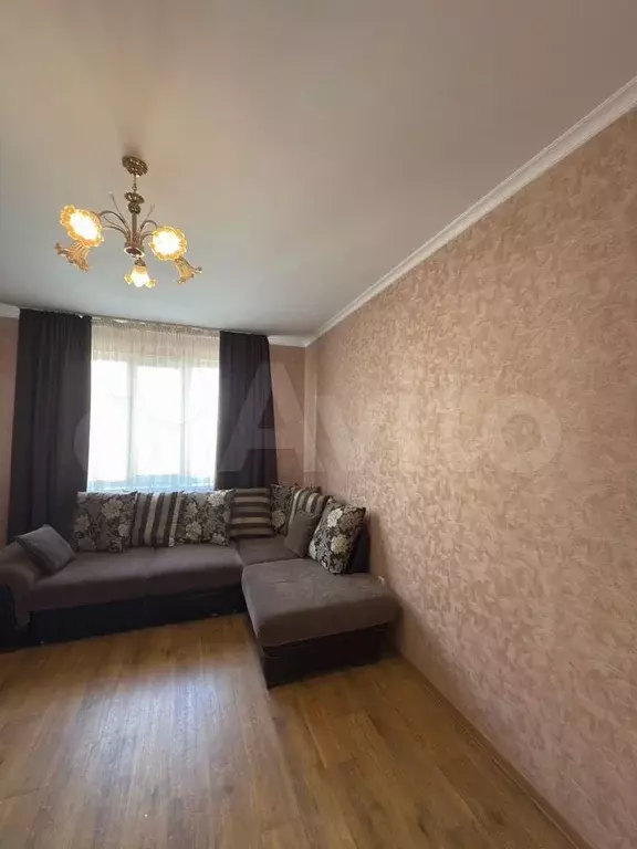 2-к. квартира, 60 м, 5/9 эт. - Фото 0