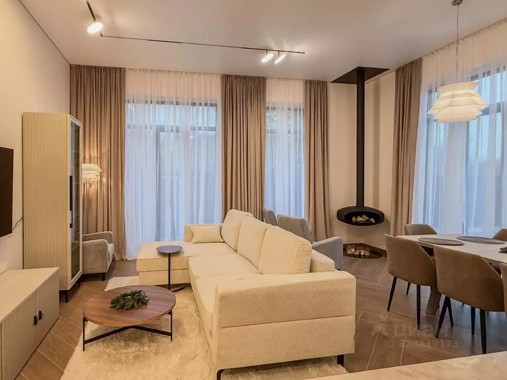 Дом в Ленинградская область, Выборгский район, Первомайское с/пос, ... - Фото 1