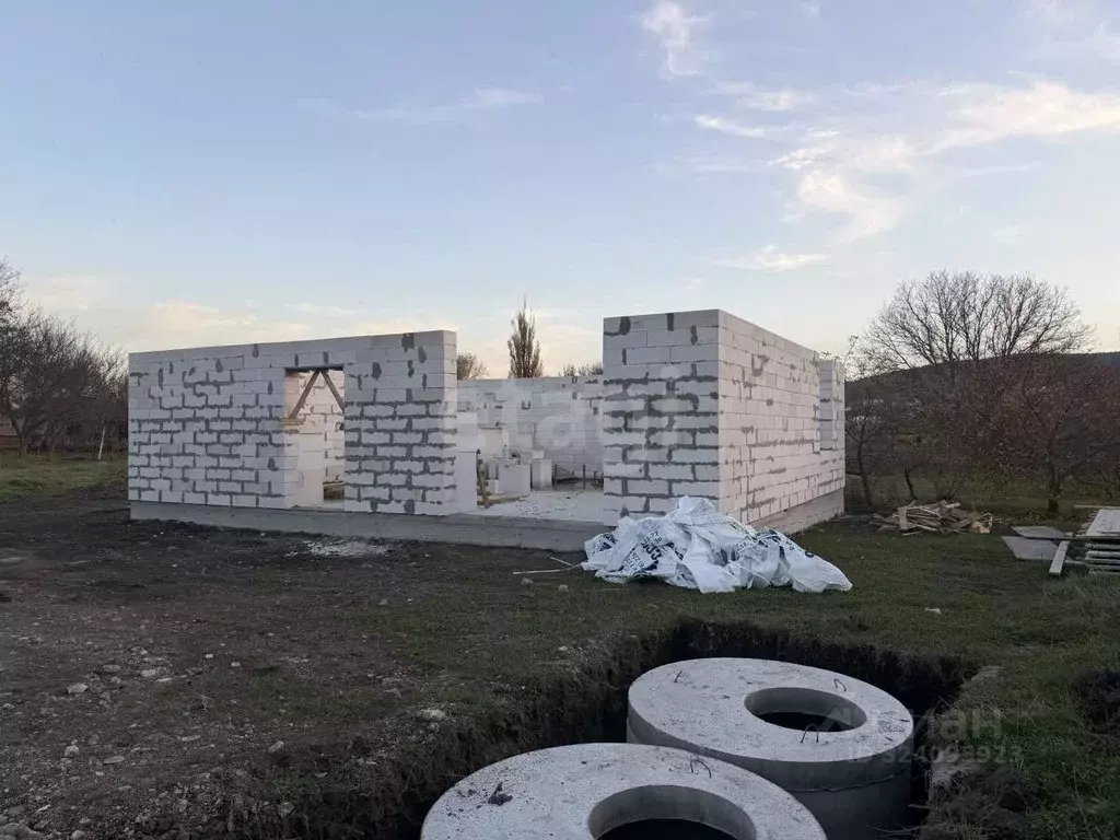 Дом в Крым, Симферопольский район, Трудовское с/пос, с. Строгоновка ... - Фото 1