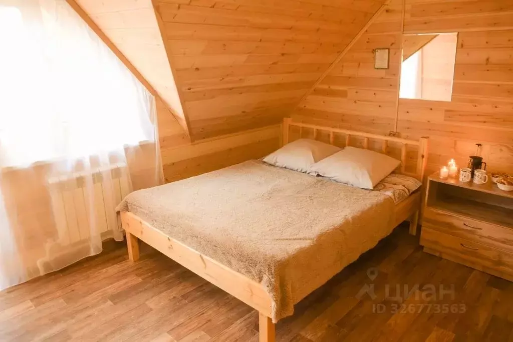 Дом в Иркутская область, Иркутский муниципальный округ, Листвянка рп ... - Фото 1