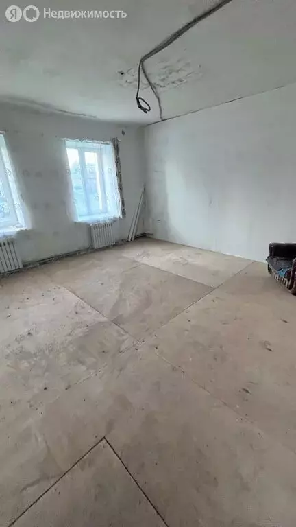 1-комнатная квартира: посёлок городского типа Вахруши, улица Труда, 19 ... - Фото 1