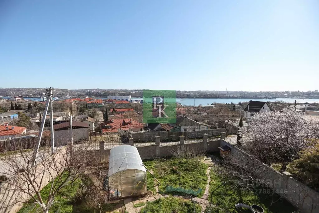 Дом в Севастополь ул. Чернышевского, 33 (406 м) - Фото 1