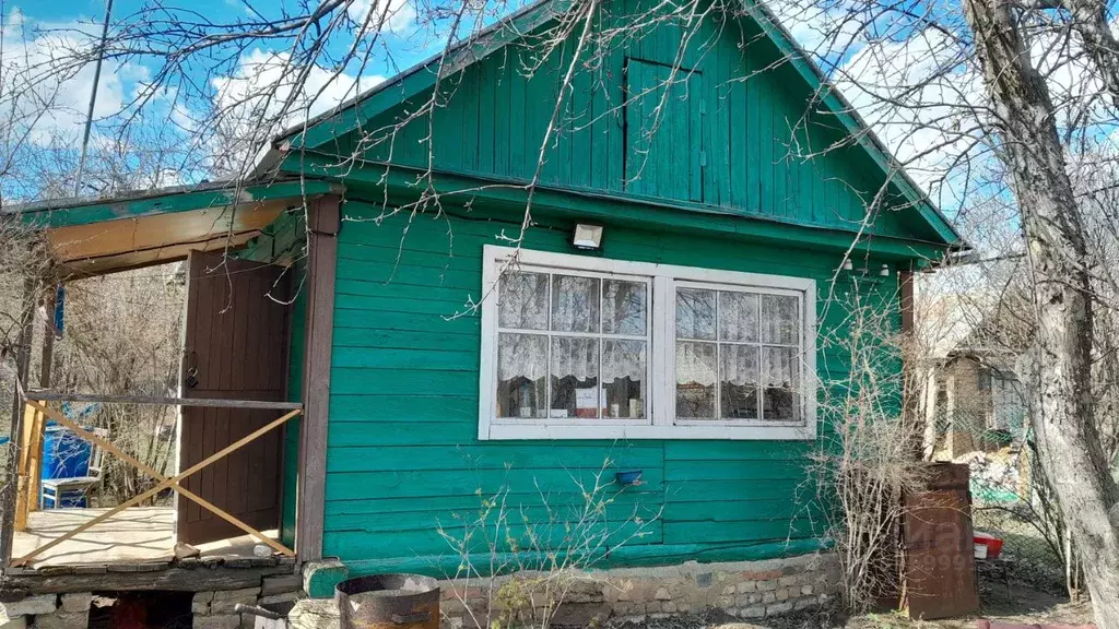 Дом в Саратовская область, Саратов Сокурский тракт, 1-й км (45 м) - Фото 1