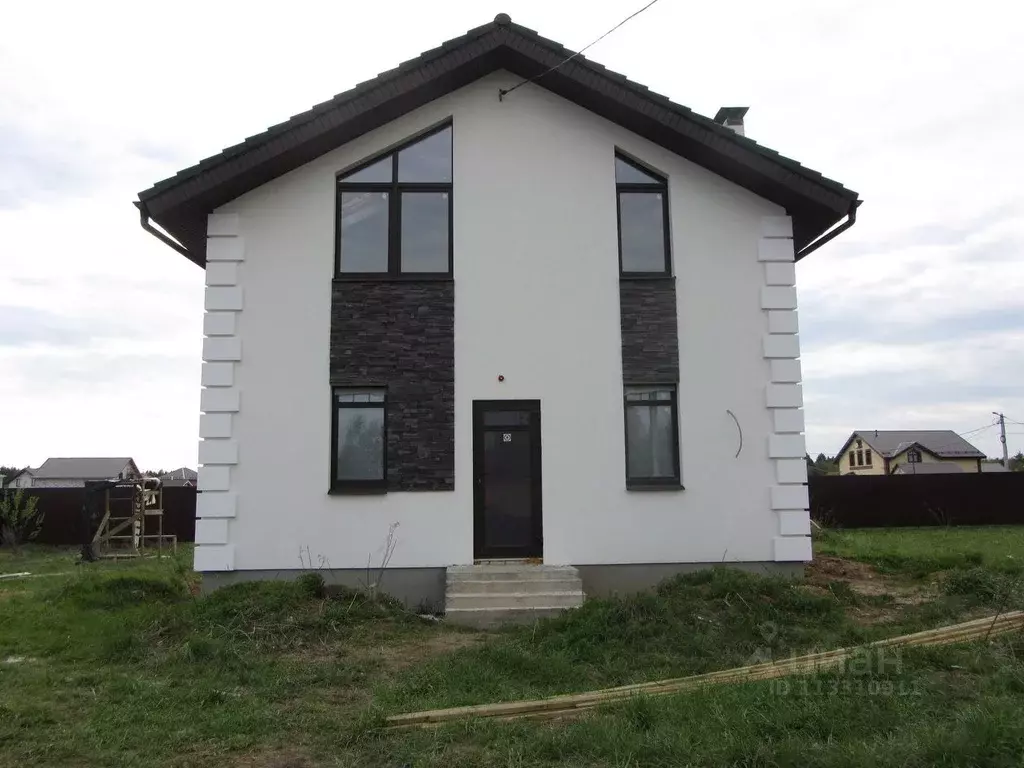 Дом в Приморский край, Владивосток Подъемная ул. (90 м) - Фото 1