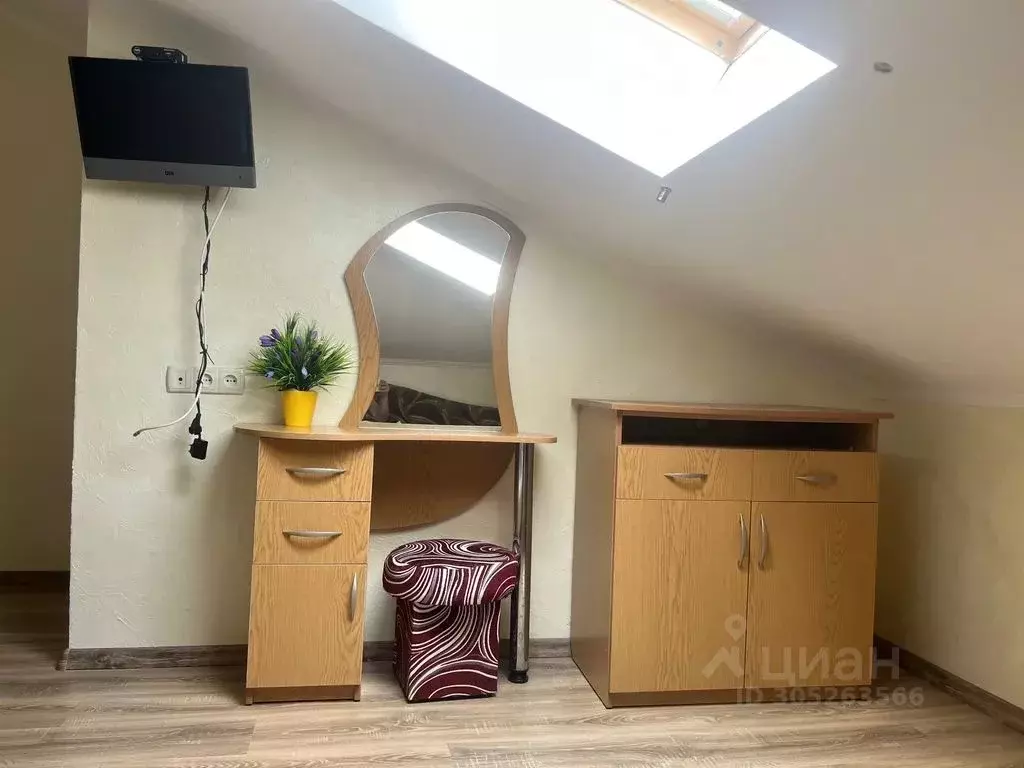 2-к кв. Крым, Сакский район, Лесновское с/пос, с. Прибрежное ул. ... - Фото 2